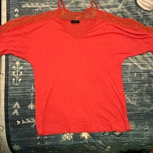 Ogle - Vintage Off shoulder T